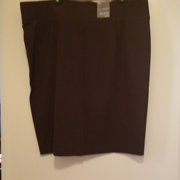 INC International Concepts Dresses & Skirts - Brown mid rise curvy NWT XXL I.N.C Skirt INC International Concepts Dresses & Skirts - Brown mid rise curvy NWT XXL I.N.C Skirt